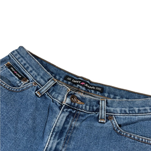 Vintage DKNY Jean Shorts - Picture 3 of 4